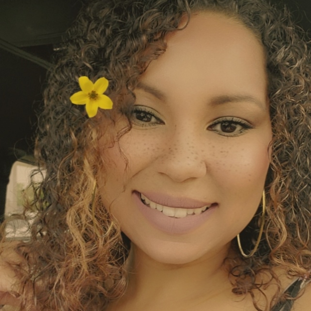 Meet your Posher, Cassie M!